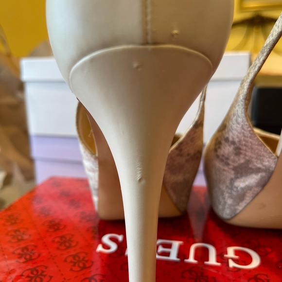 GUESS Jacoba Python print Platform Stilettos đź‘ 8M - Picture 6 of 11